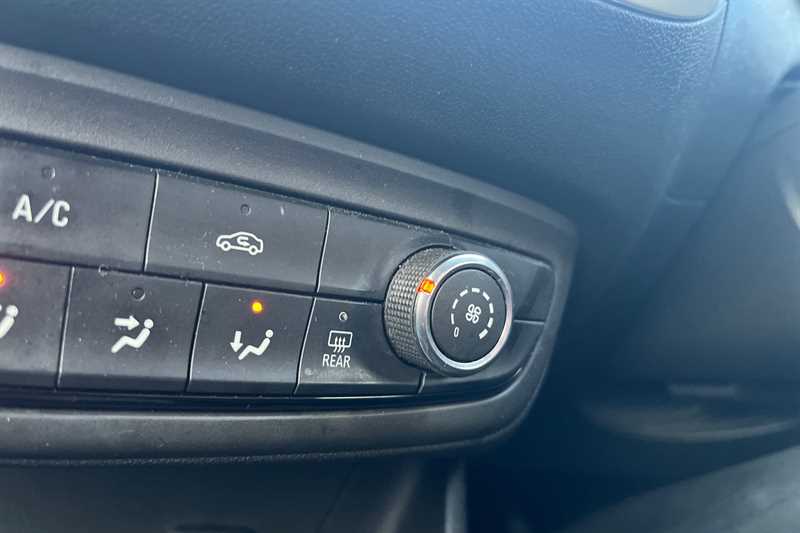 Used Vauxhall Crossland 2020 for sale - 77075949: Photo 30