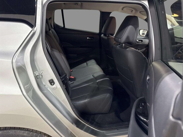 Used Nissan Leaf 2021 for sale - 76315874: Photo 6