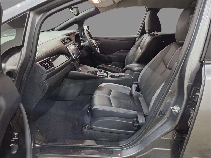 Used Nissan Leaf 2021 for sale - 77102744: Photo 5