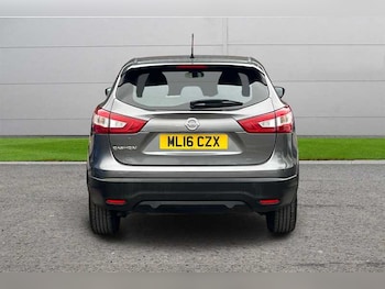 Used Nissan Qashqai 2016 for sale - 77771315: Photo