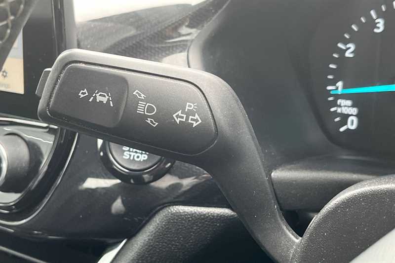 Used Ford Fiesta 2018 for sale - 76044666: Photo 32
