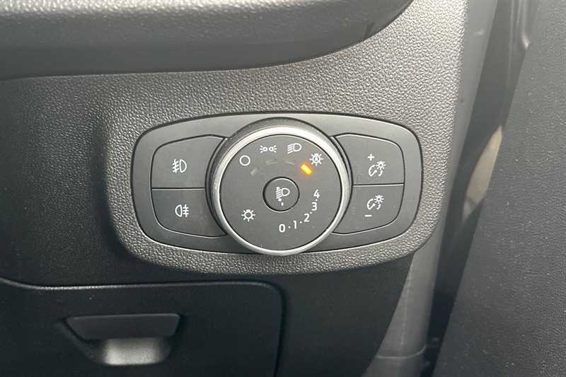 Used Ford Fiesta 2018 for sale - 76044666: Photo 33