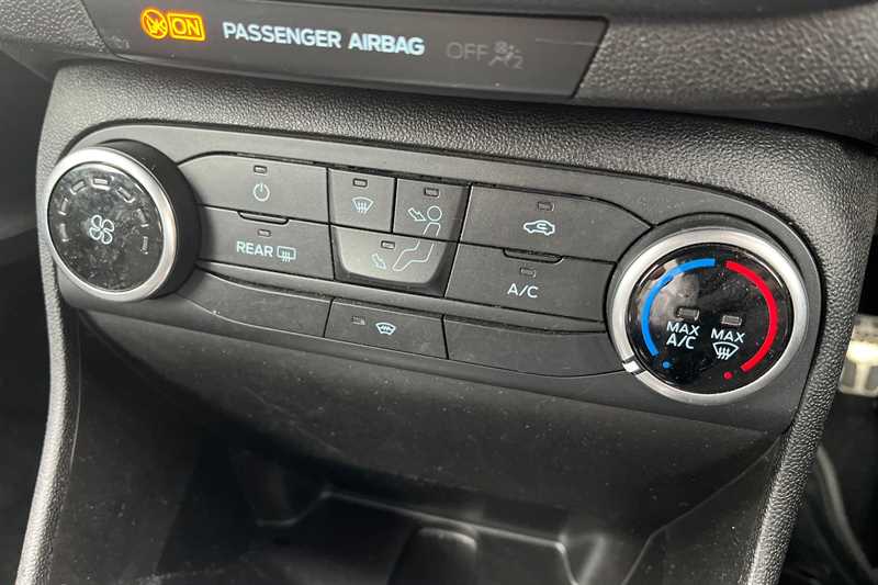 Used Ford Fiesta 2018 for sale - 76044666: Photo 36