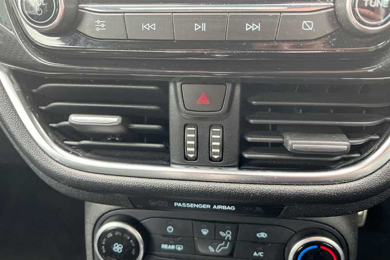 Used Ford Fiesta 2018 for sale - 76044666: Photo 40