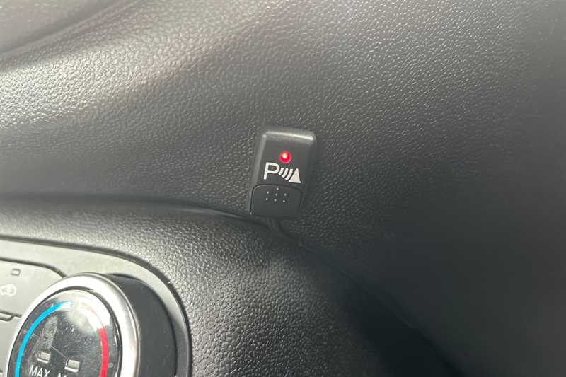 Used Ford Fiesta 2018 for sale - 76044666: Photo 46