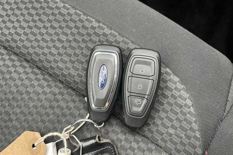 Used Ford Fiesta 2018 for sale - 76044666: Photo 47