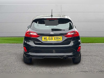 Used Ford Fiesta 2018 for sale - 76044666: Photo
