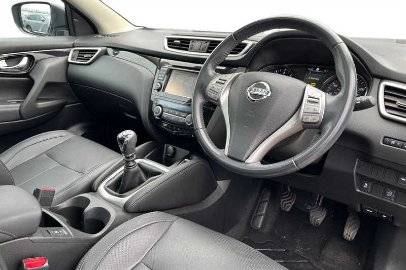Used Nissan Qashqai 2017 for sale - 76125122: Photo 8
