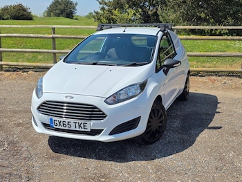 Used Ford Fiesta Van 2015 for sale - 78659824: Photo