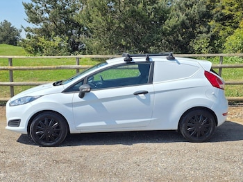 Used Ford Fiesta Van 2015 for sale - 78659824: Photo