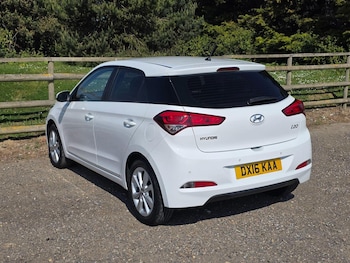 Used Hyundai i20 2016 for sale - 78659822: Photo