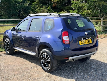 Used Dacia Duster 2017 for sale - 78920894: Photo