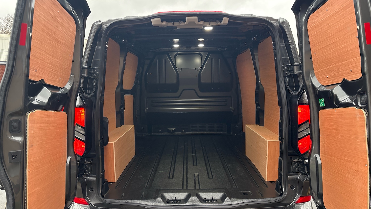 Used Ford Transit Custom 2025 for sale - 76776309: Photo 12