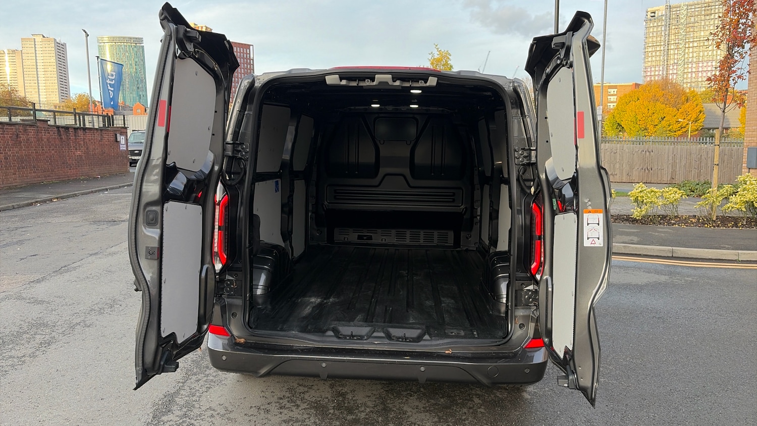 Used Ford Transit Custom 2025 for sale - 76449216: Photo 3