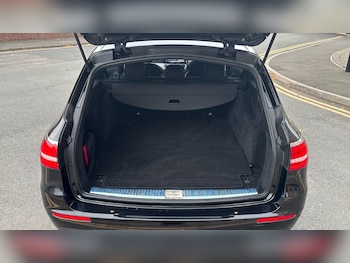 Used Mercedes-Benz E-Class 2019 for sale - 76181896: Photo 4