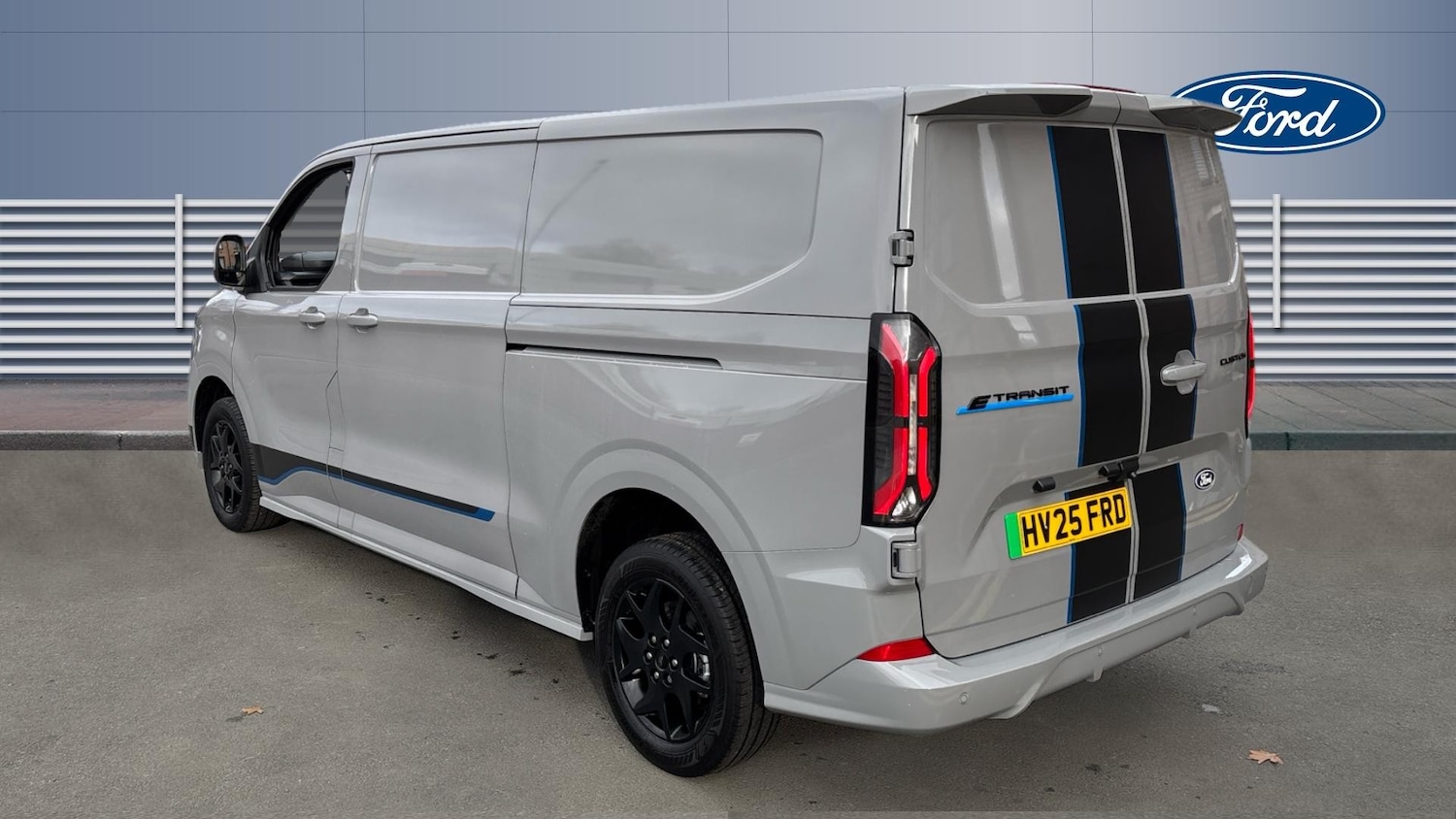 Used Ford Transit Custom 2025 for sale - 76618490: Photo 2