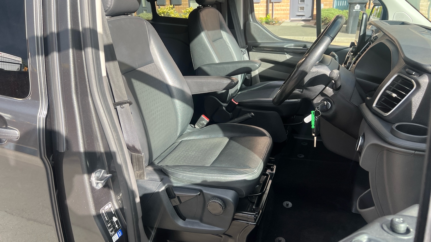 Used Ford Transit Custom 2019 for sale - 75945486: Photo 32