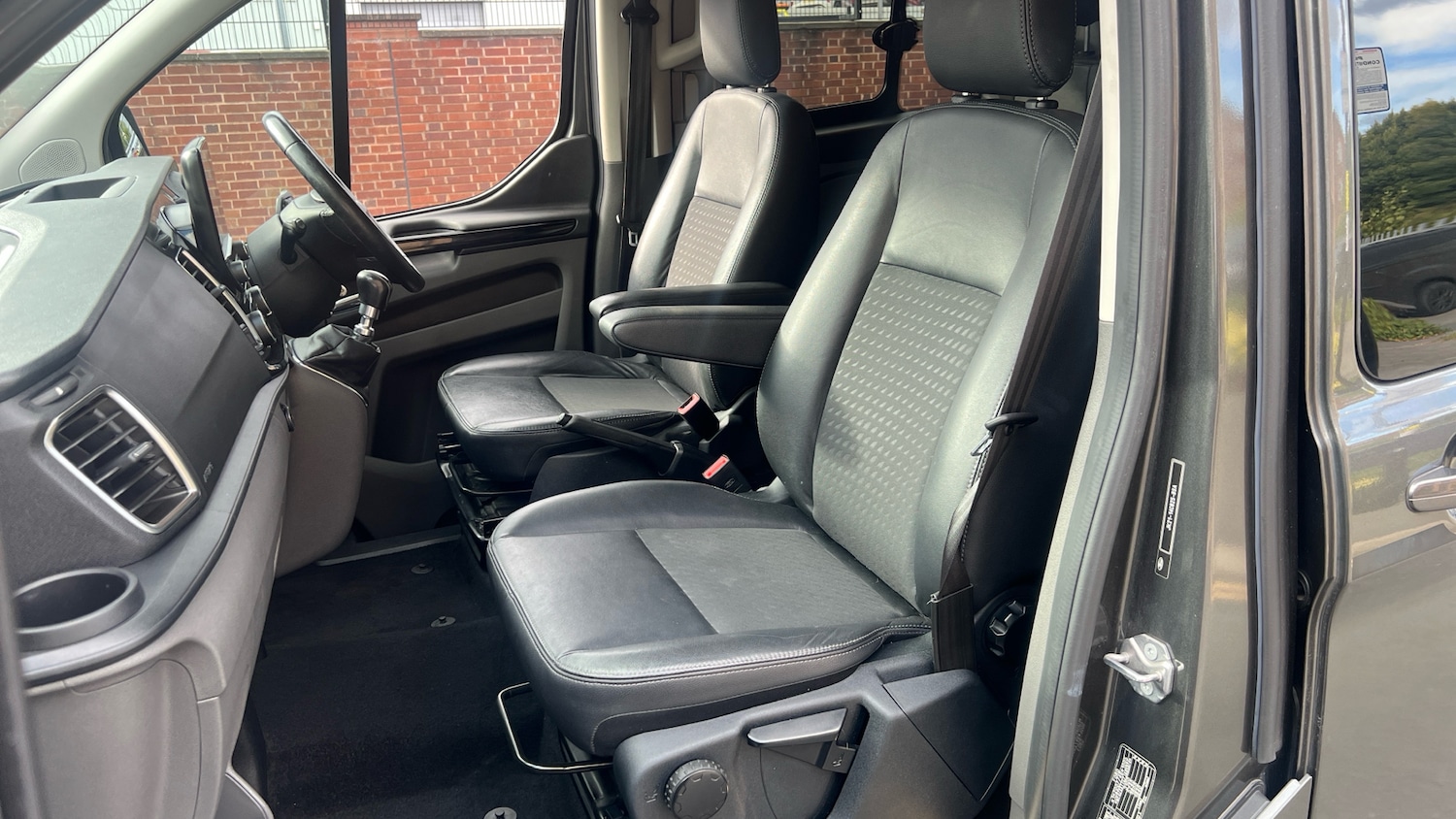 Used Ford Transit Custom 2019 for sale - 75945486: Photo 38