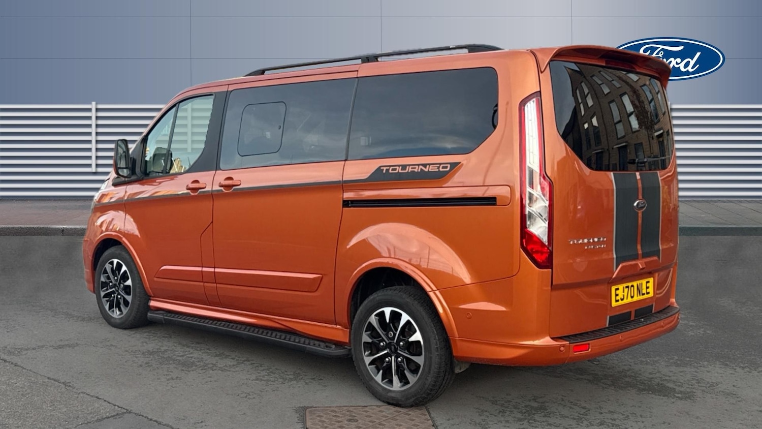 Used Ford Tourneo Custom 2020 for sale - 76413237: Photo 2