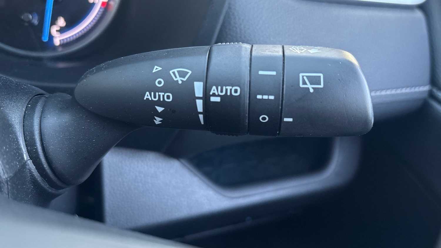 Used Toyota RAV4 2022 for sale - 77245464: Photo 28