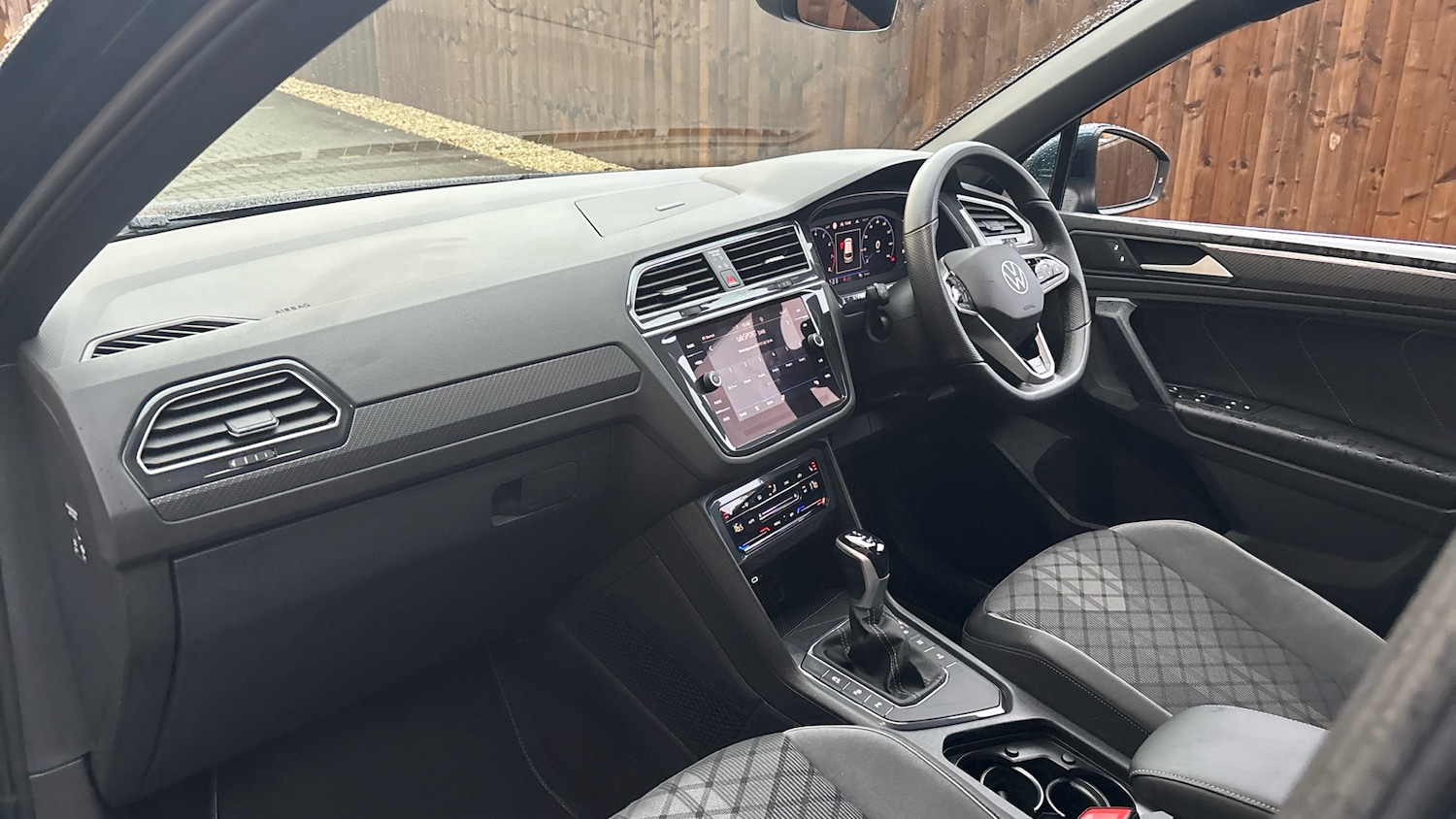 Used Volkswagen Tiguan 2023 for sale - 76541702: Photo 9