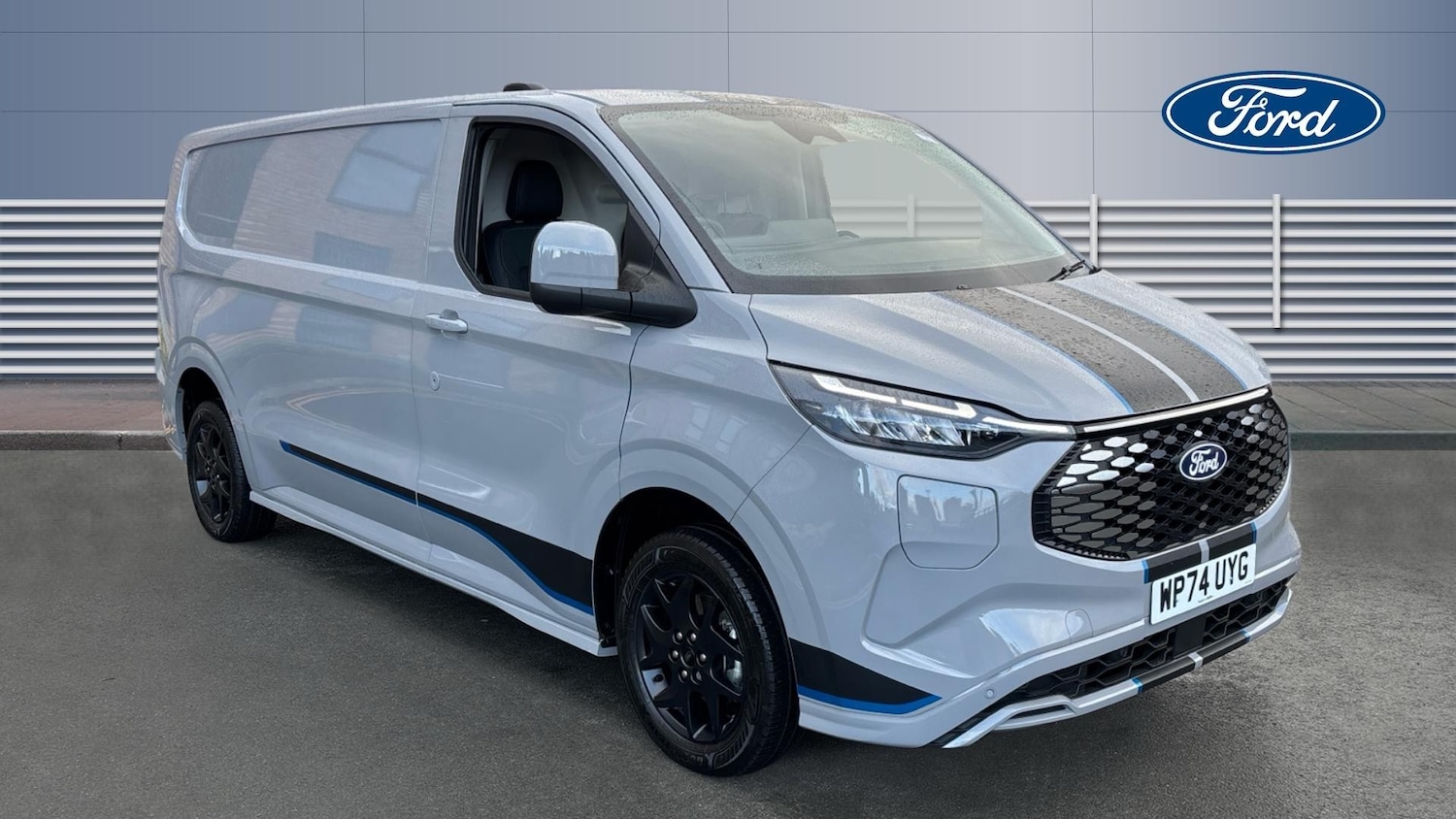 Used Ford Transit Custom 2024 for sale - 76748873: Photo 1