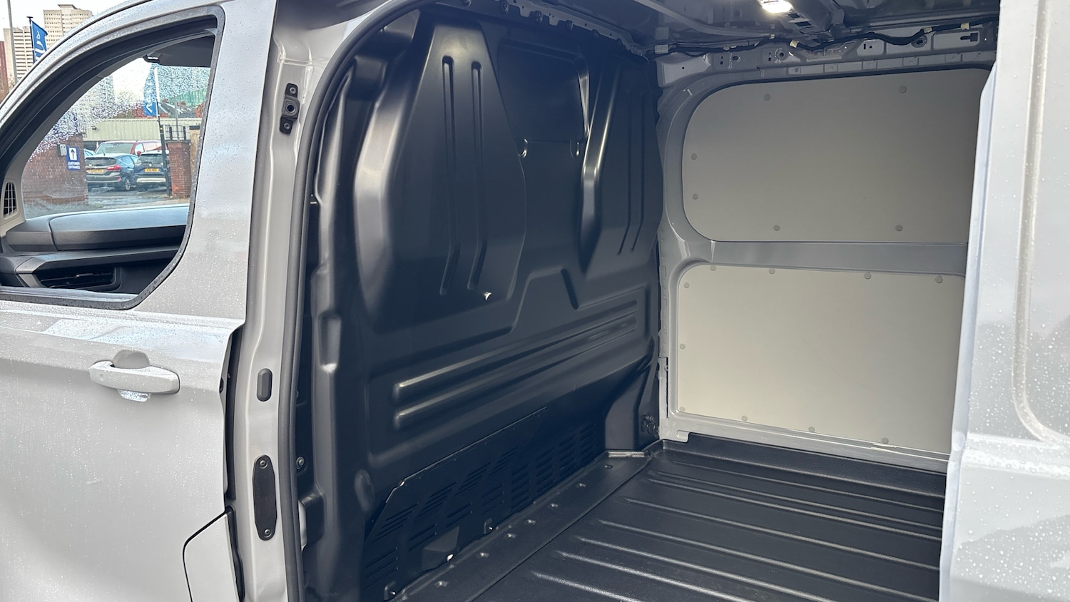 Used Ford Transit Custom 2024 for sale - 76748873: Photo 18