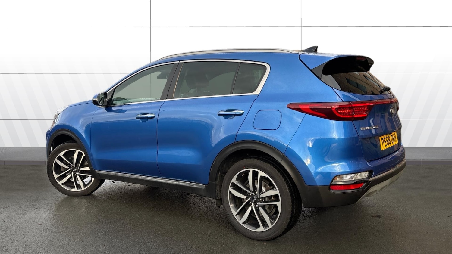 Used Kia Sportage 2018 for sale - 76692659: Photo 2