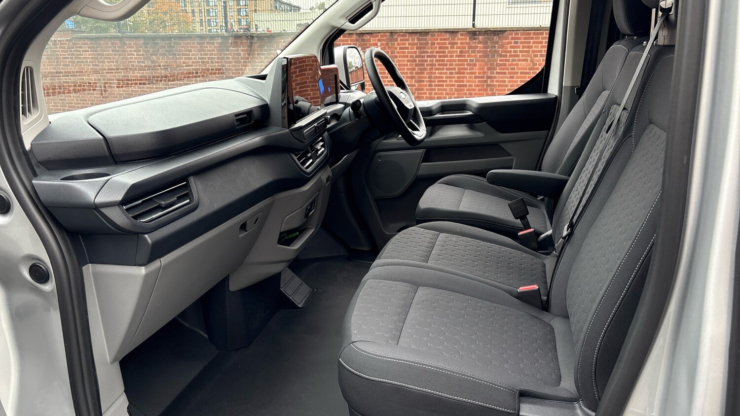 Used Ford Transit Custom 2025 for sale - 76319569: Photo 13