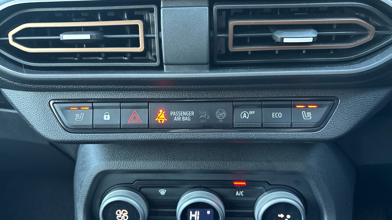 Used Dacia Sandero Stepway 2023 for sale - 76599926: Photo 31