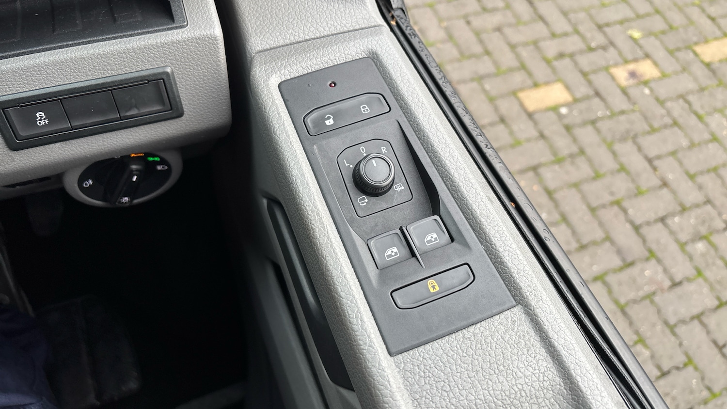 Used Volkswagen Transporter Shuttle 2020 for sale - 76830563: Photo 28