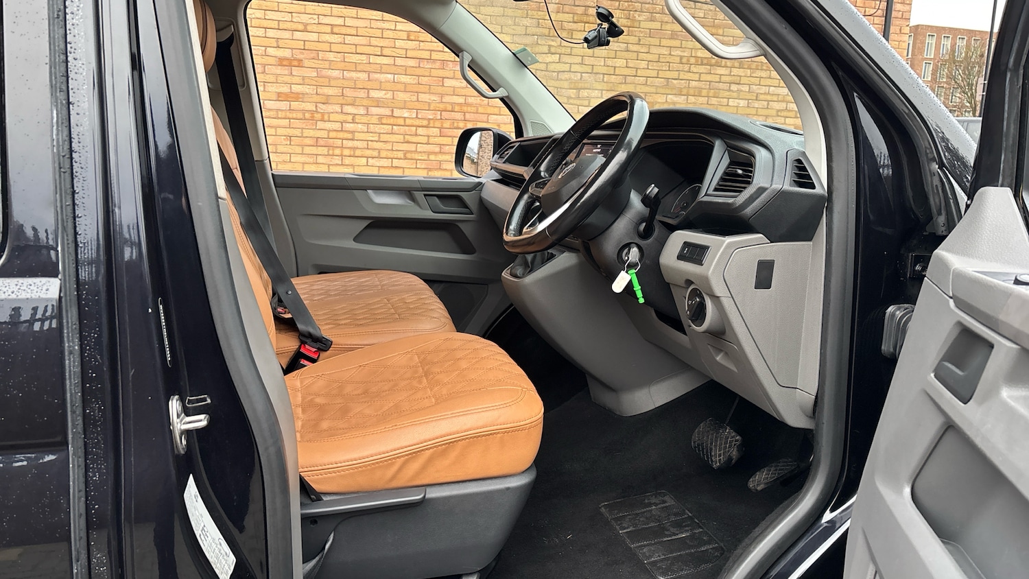 Used Volkswagen Transporter Shuttle 2020 for sale - 76830563: Photo 6