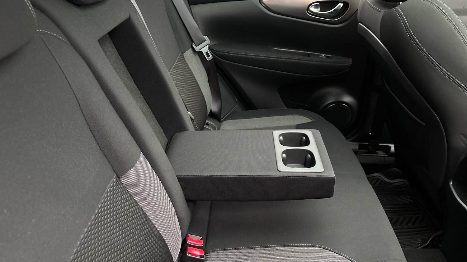 Used Nissan Qashqai 2018 for sale - 76692656: Photo 37