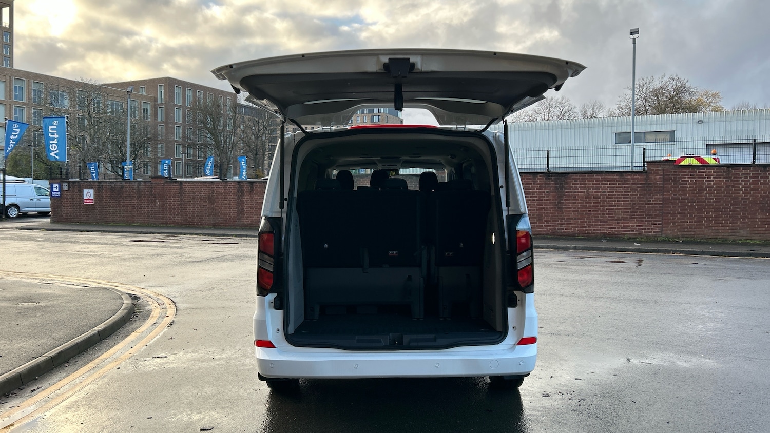 Used Ford Tourneo Custom 2026 for sale - 78155257: Photo 3