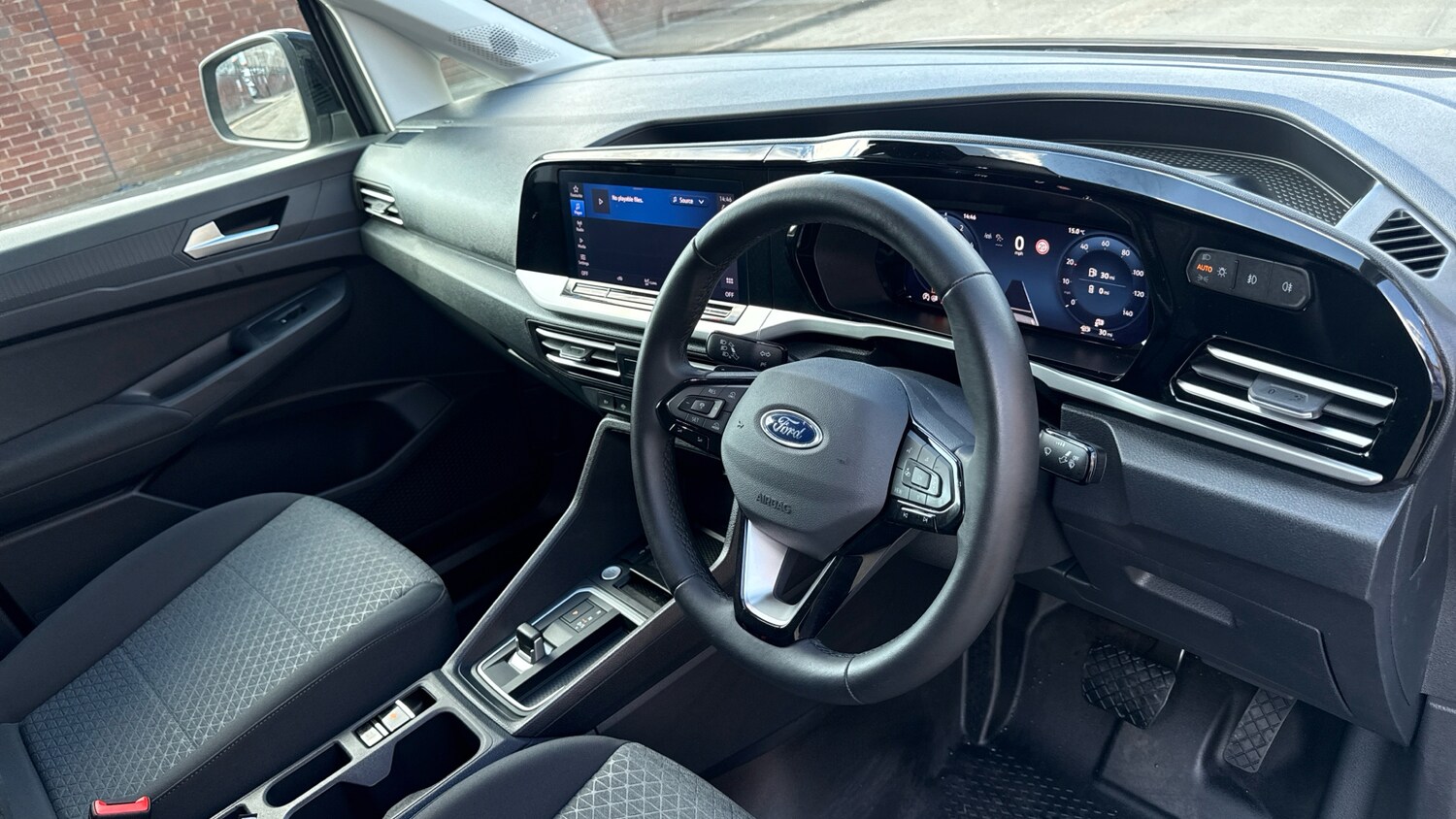 Used Ford Transit Connect 2025 for sale - 78166128: Photo 16