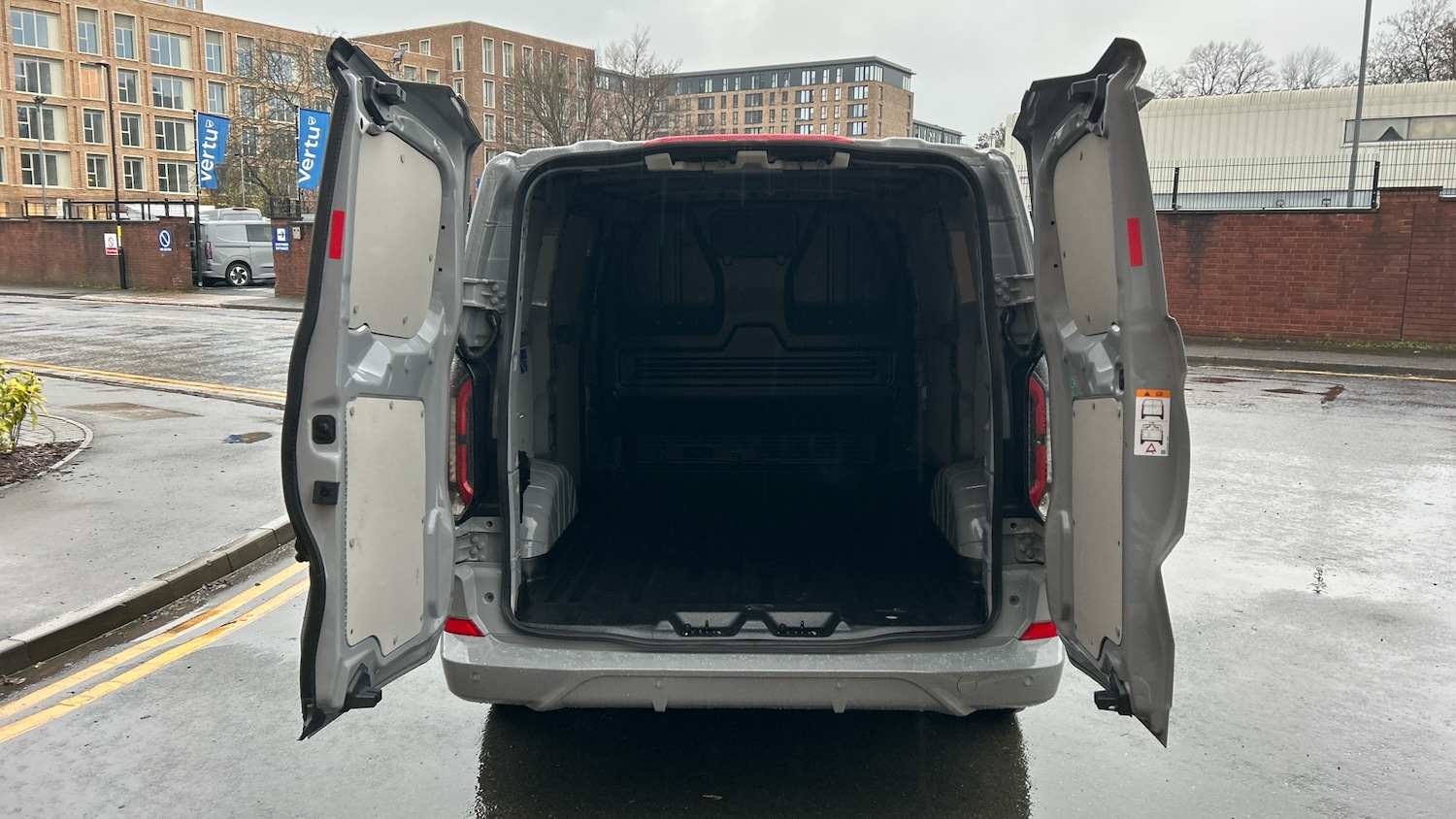 Used Ford Transit Custom 2025 for sale - 76957004: Photo 3