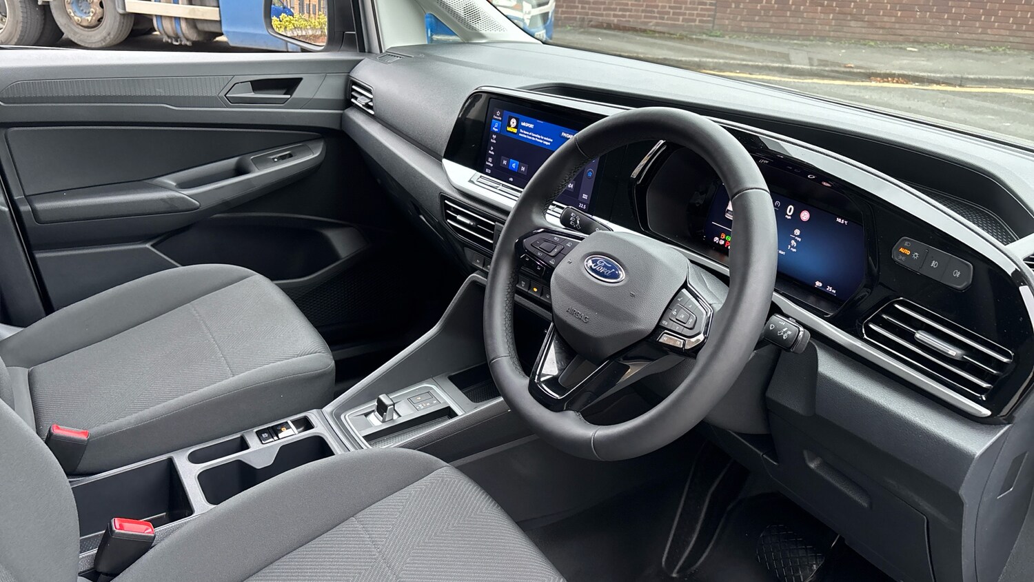 Used Ford Transit Connect 2025 for sale - 76289095: Photo 16