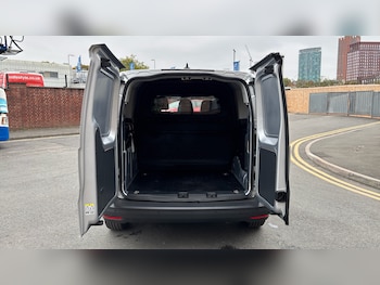 Used Ford Transit Connect 2025 for sale - 76289095: Photo 3