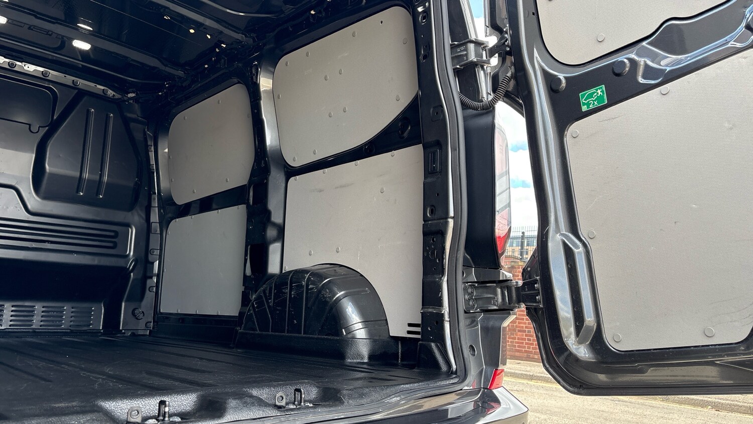 Used Ford Transit Custom 2024 for sale - 78090565: Photo 37