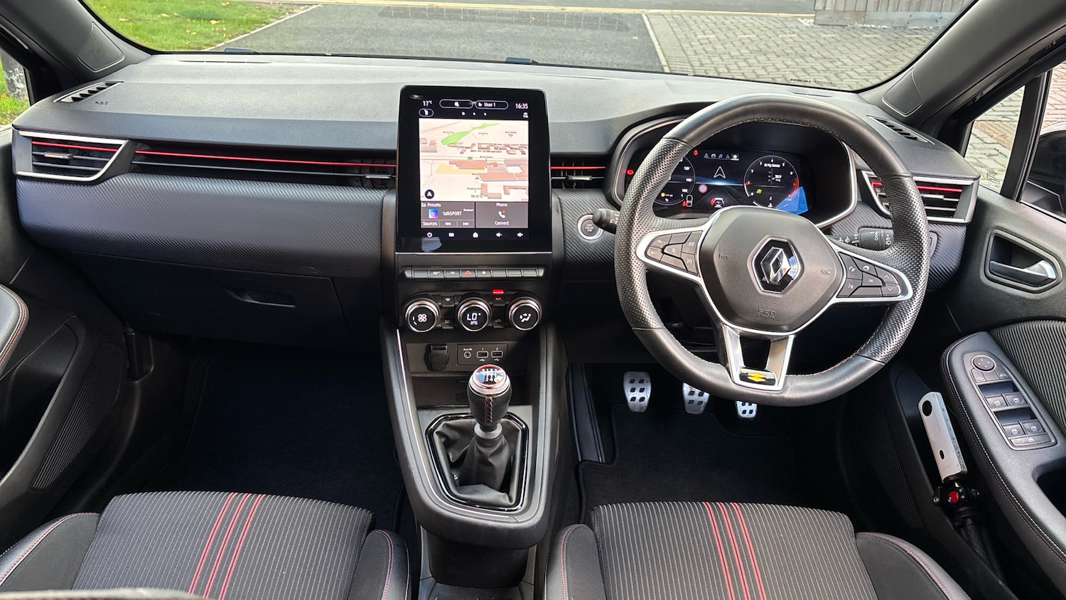 Used Renault Clio 2022 for sale - 76330349: Photo 10