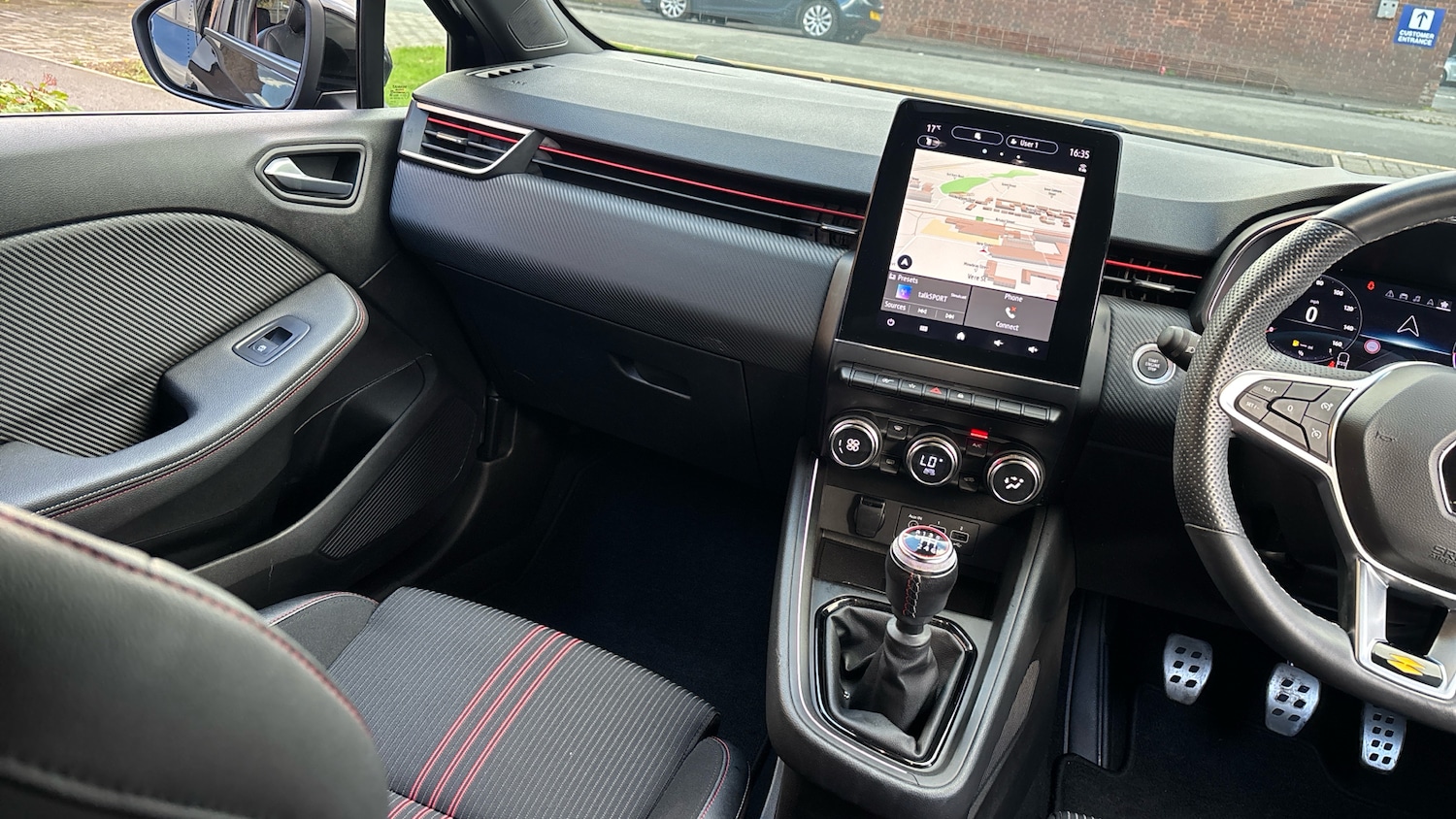 Used Renault Clio 2022 for sale - 76330349: Photo 14
