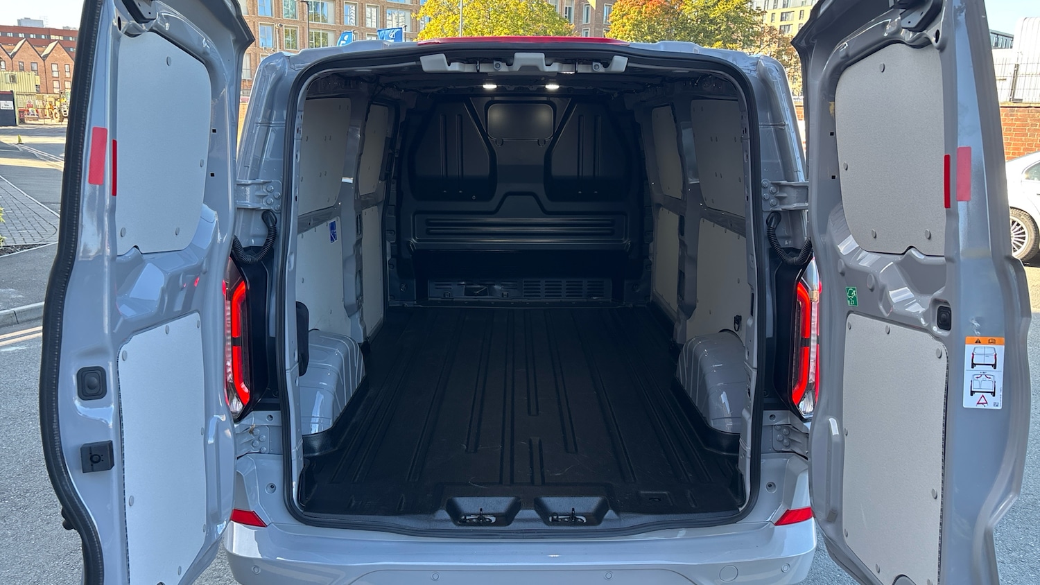 Used Ford Transit Custom 2025 for sale - 76209251: Photo 3