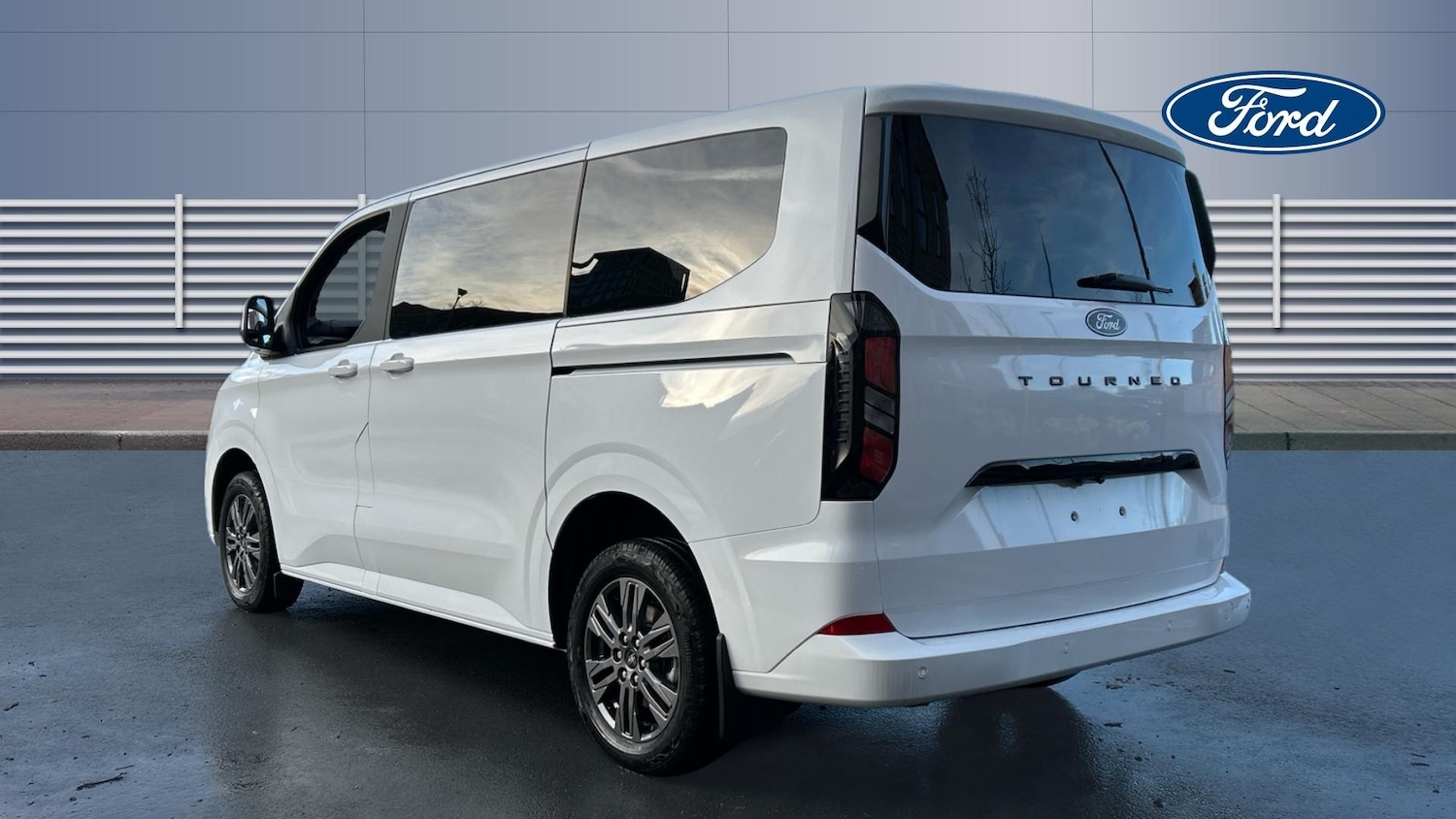 Used Ford Tourneo Custom 2026 for sale - 78155255: Photo 2