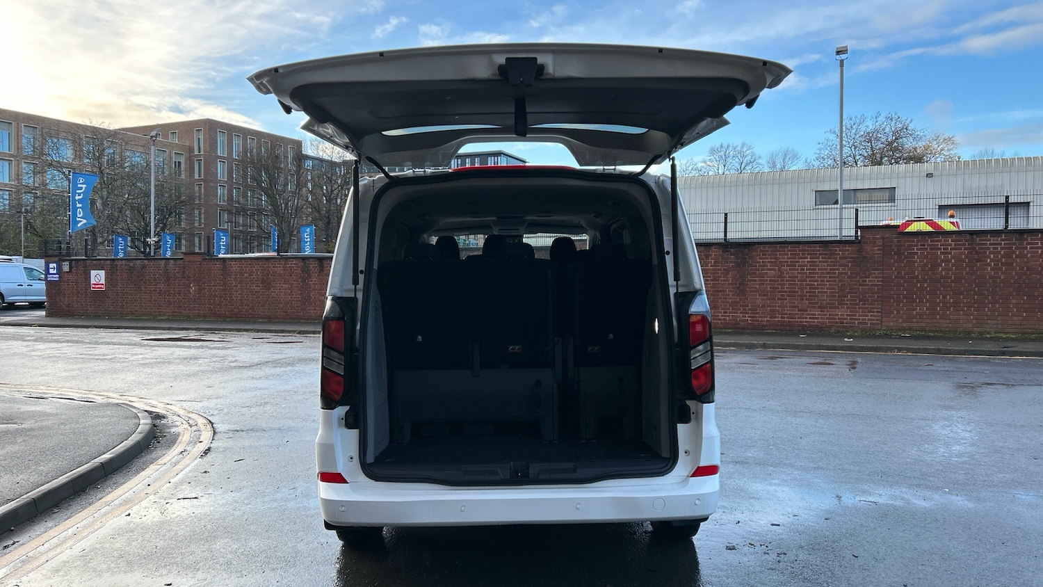 Used Ford Tourneo Custom 2026 for sale - 78155255: Photo 3