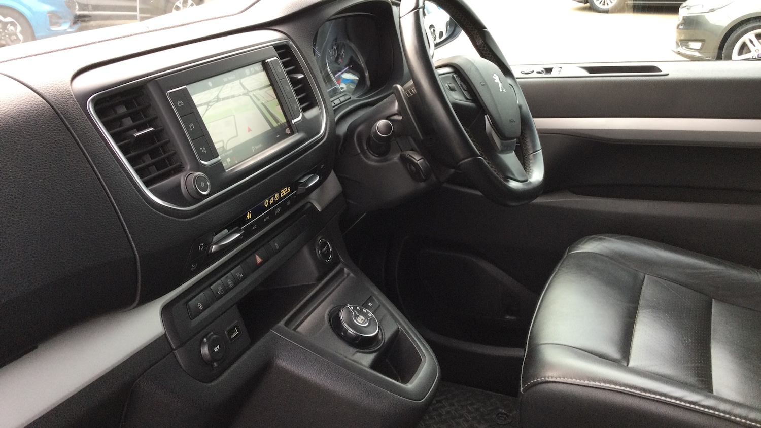 Used Peugeot Traveller 2018 for sale - 77656086: Photo 13