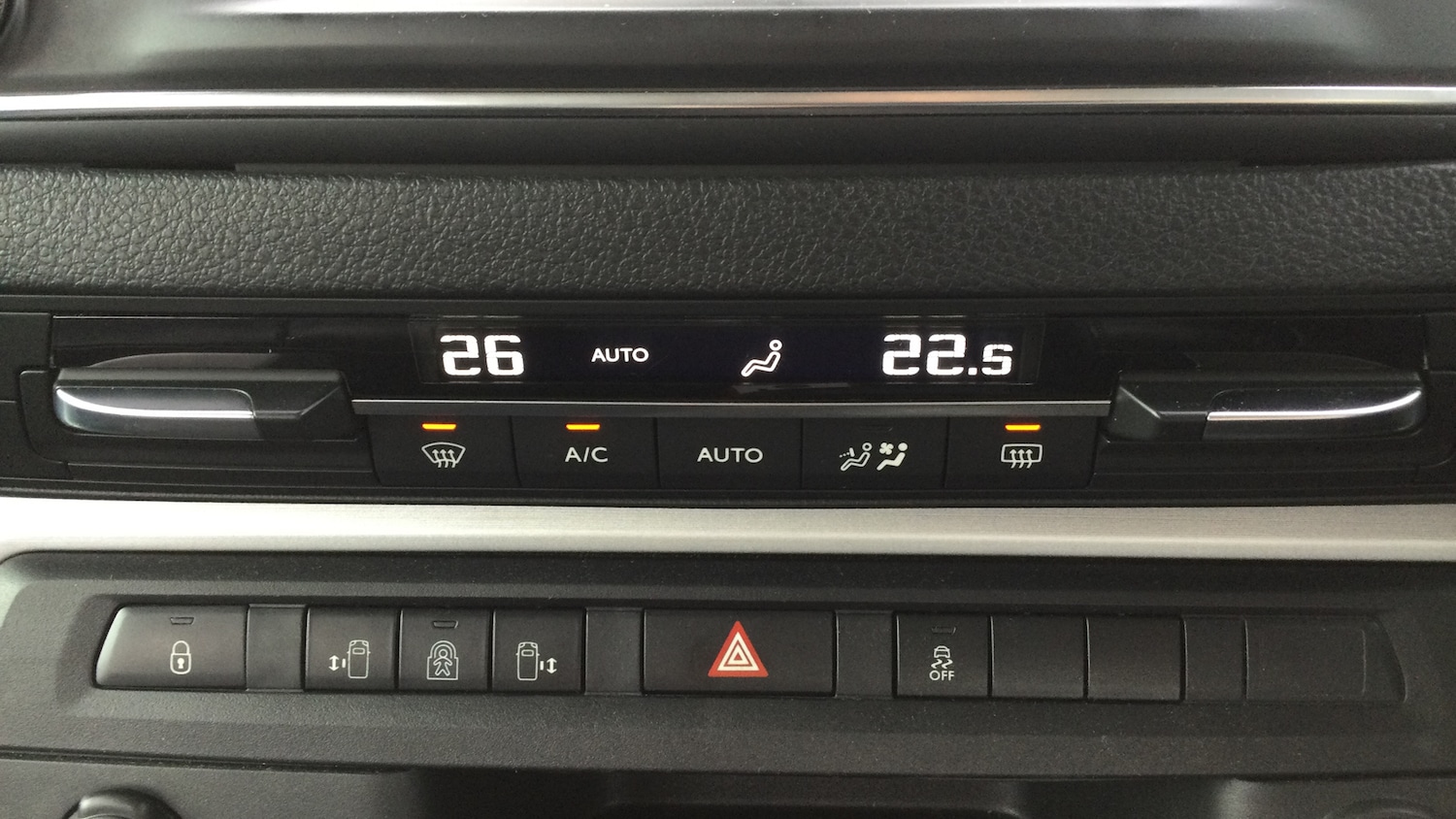 Used Peugeot Traveller 2018 for sale - 77656086: Photo 29