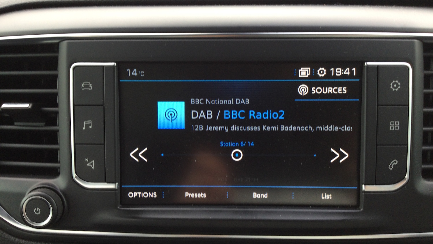 Used Peugeot Traveller 2018 for sale - 77656086: Photo 32