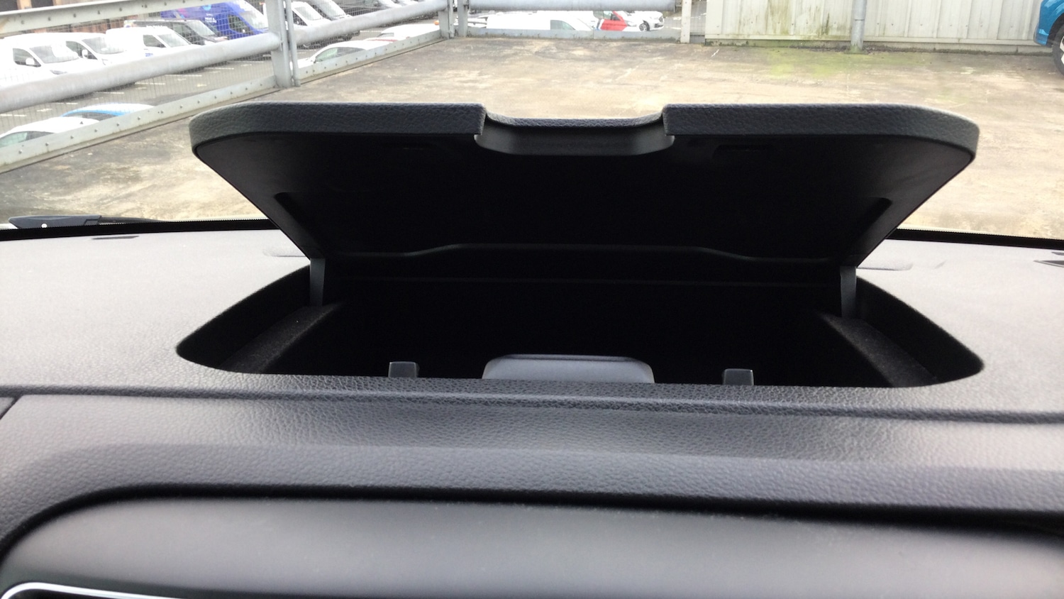 Used Peugeot Traveller 2018 for sale - 77656086: Photo 34