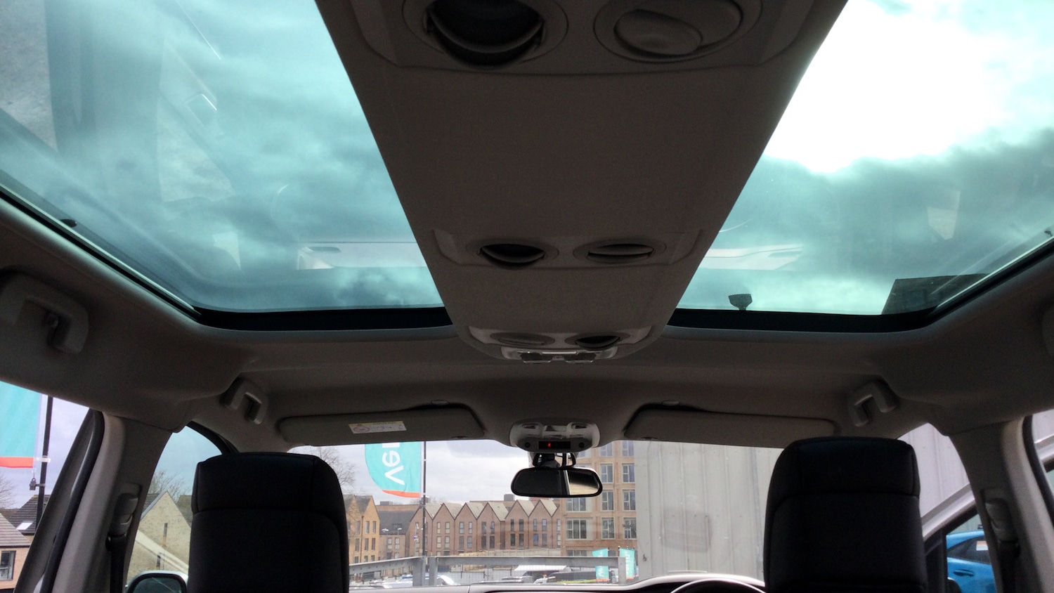 Used Peugeot Traveller 2018 for sale - 77656086: Photo 39