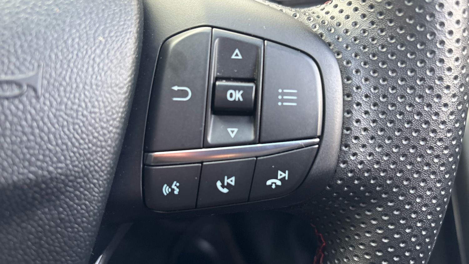 Used Ford Puma 2022 for sale - 76444331: Photo 32